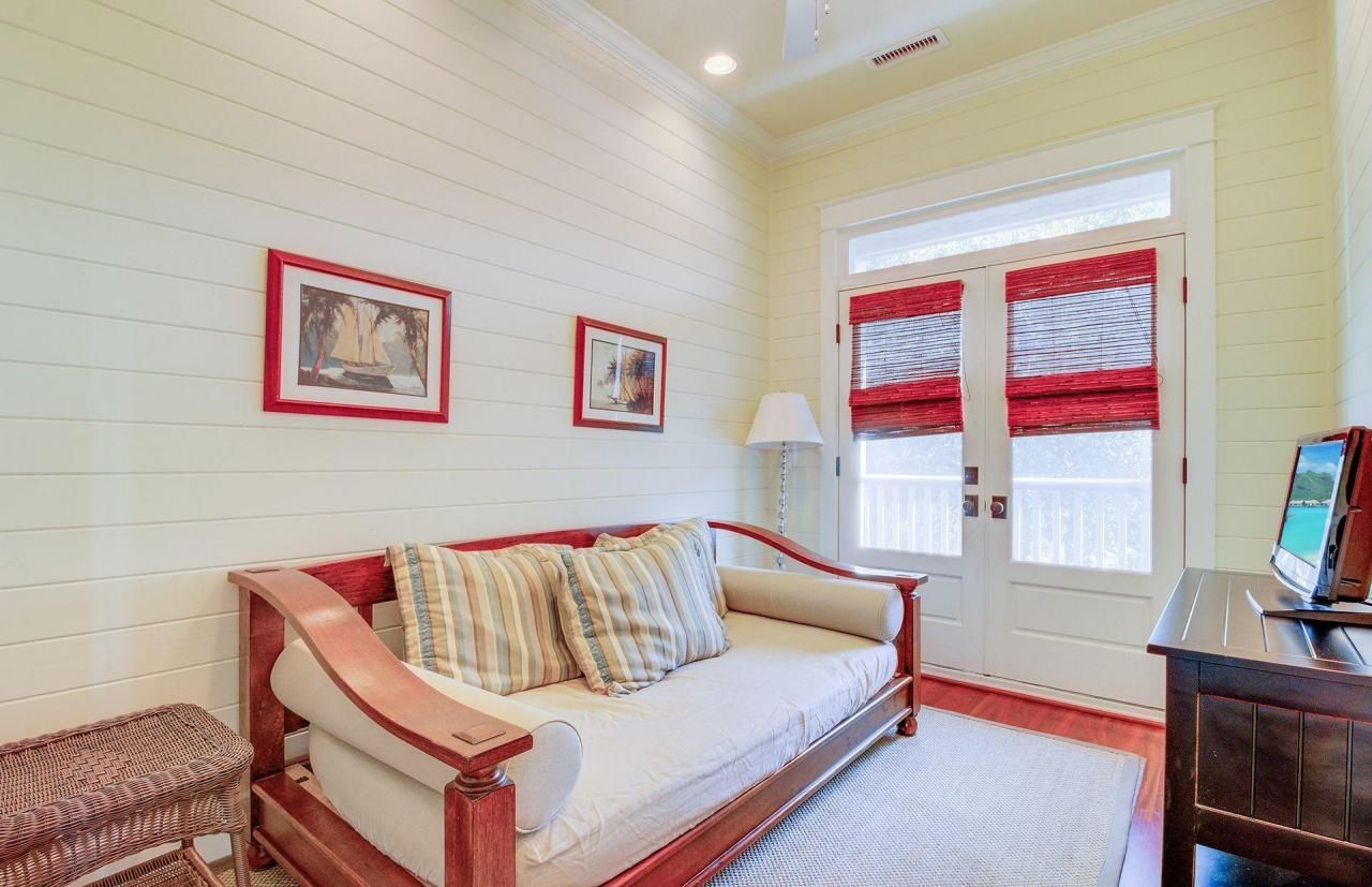 913 Carolina Boulevard Photo 18