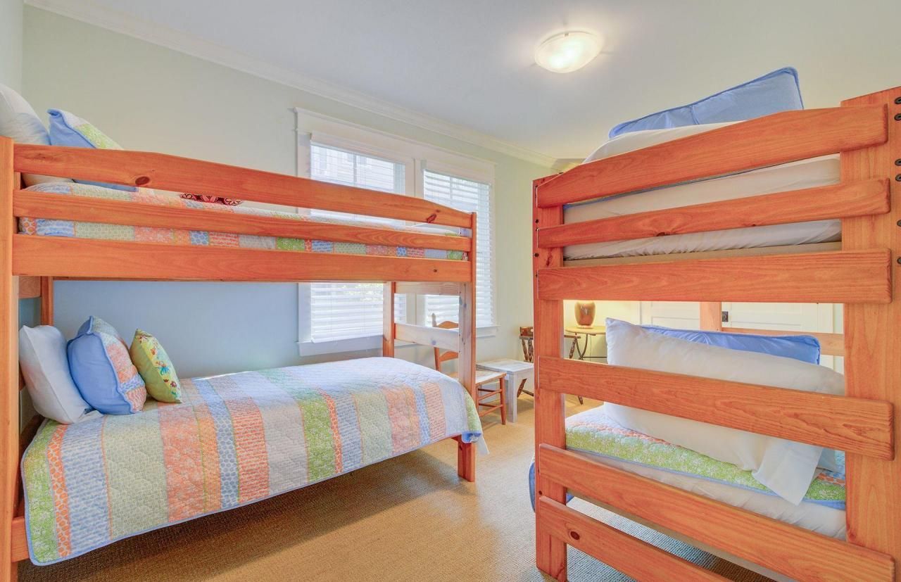 913 Carolina Boulevard Photo 34