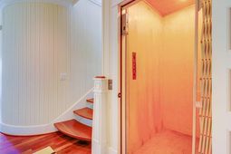 913 Carolina Boulevard photo 4