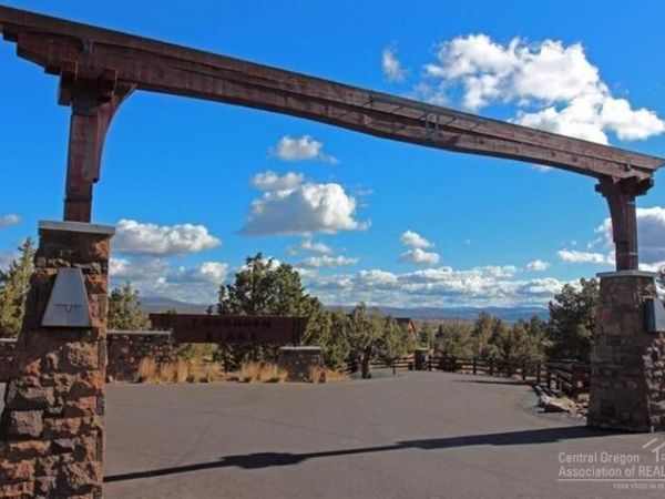 SE Laredo, Unit Lot 151, Prineville, OR 97754