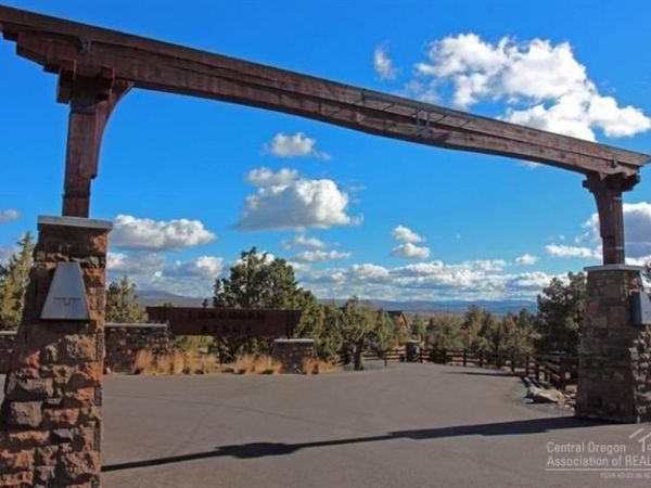 SE Laredo, Unit Lot 152, Prineville, OR 97754