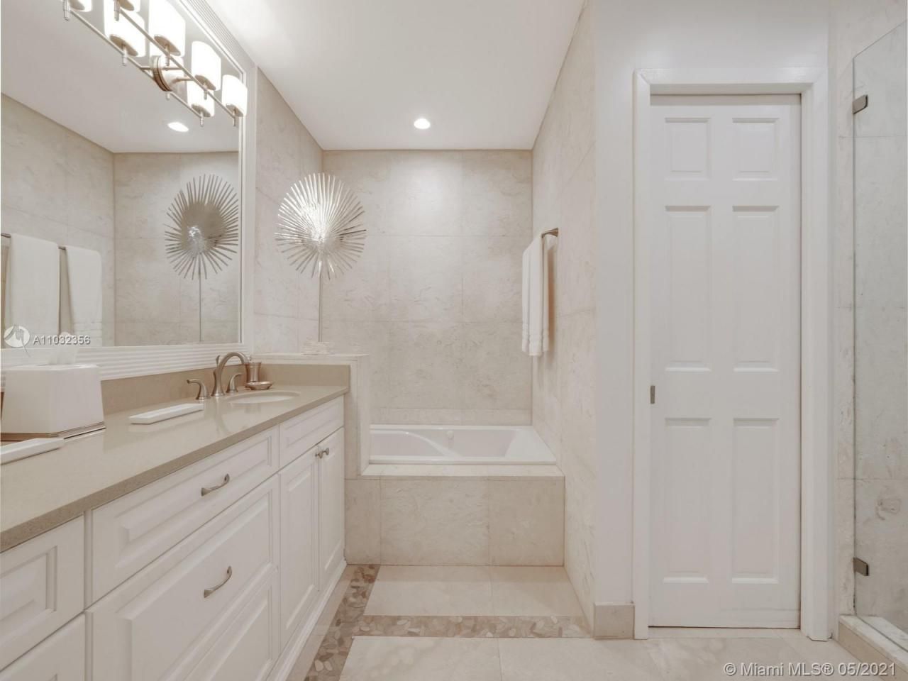 19126 Fisher Island Dr, Unit 19126, Miami Beach, FL 33109 Photo