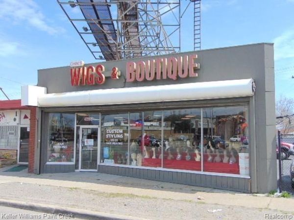 15391 GRATIOT Avenue, Detroit, MI 48205