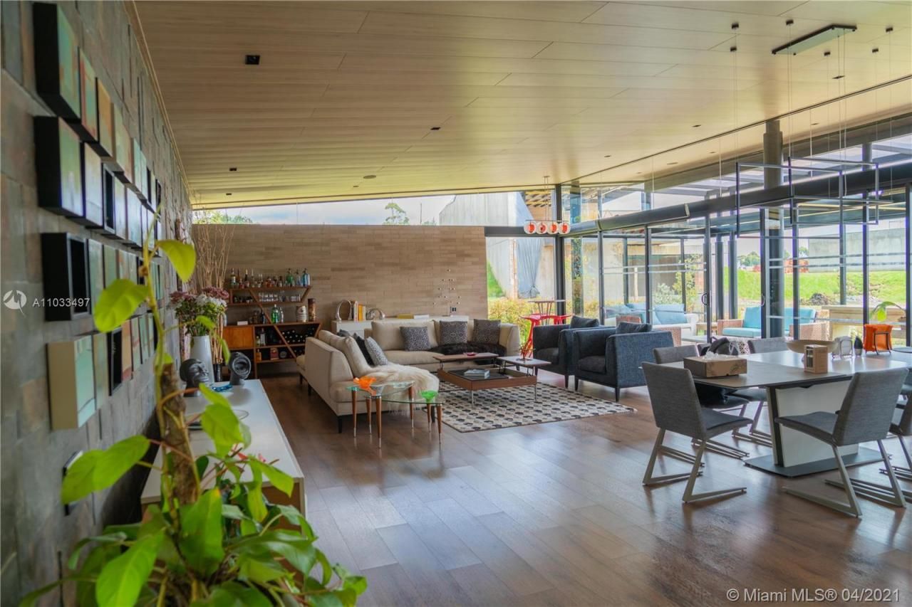 Sur # 4-85, Casa # 7 Calle 23, Alto De Las Palmas,, , CO 00000 Photo