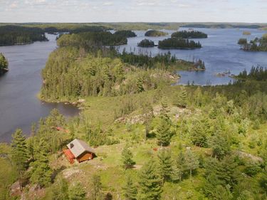 3297 Burntside Lake Lake NW, Ely, MN 55731