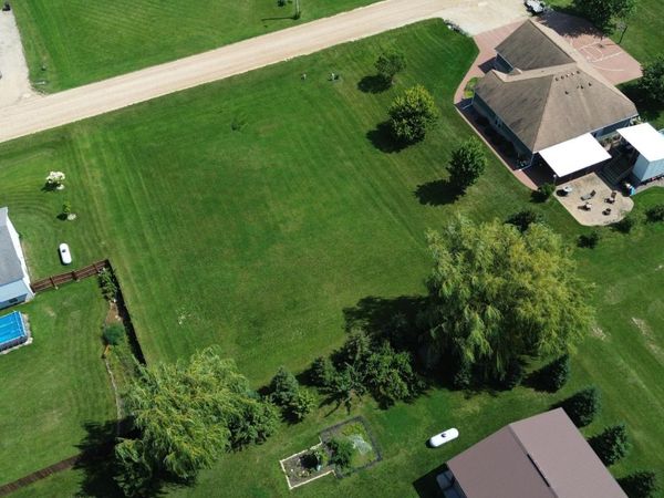 TBD Cedar L6B1 Street, Dexter, MN 55926