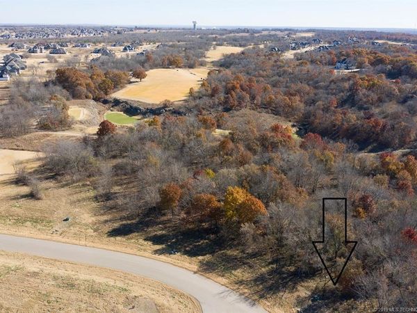 17300 E Sunset Ridge, Owasso, OK 74055