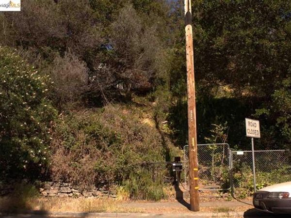 4000 Rettig Ave, Oakland, CA 94602