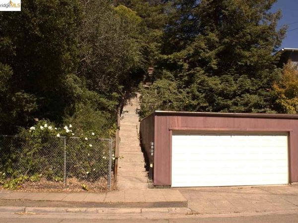 3286 Wisconsin St, Oakland, CA 94602