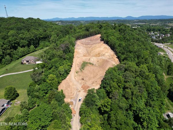 2015 Rehberg Lane, Knoxville, TN 37932