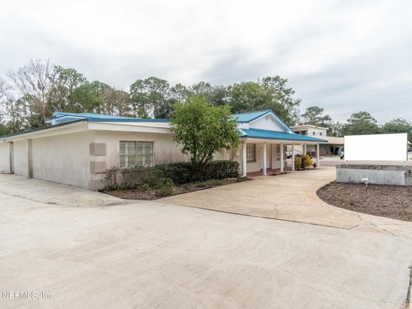 2220 SOUTEL Drive, Jacksonville, FL 32208