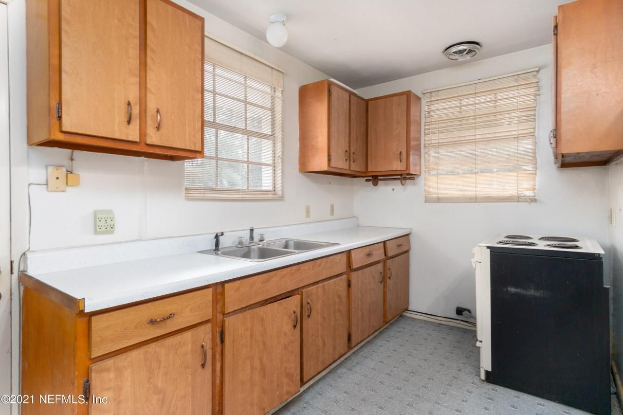 2220 Soutel Drive, Jacksonville, FL 32208 Photo