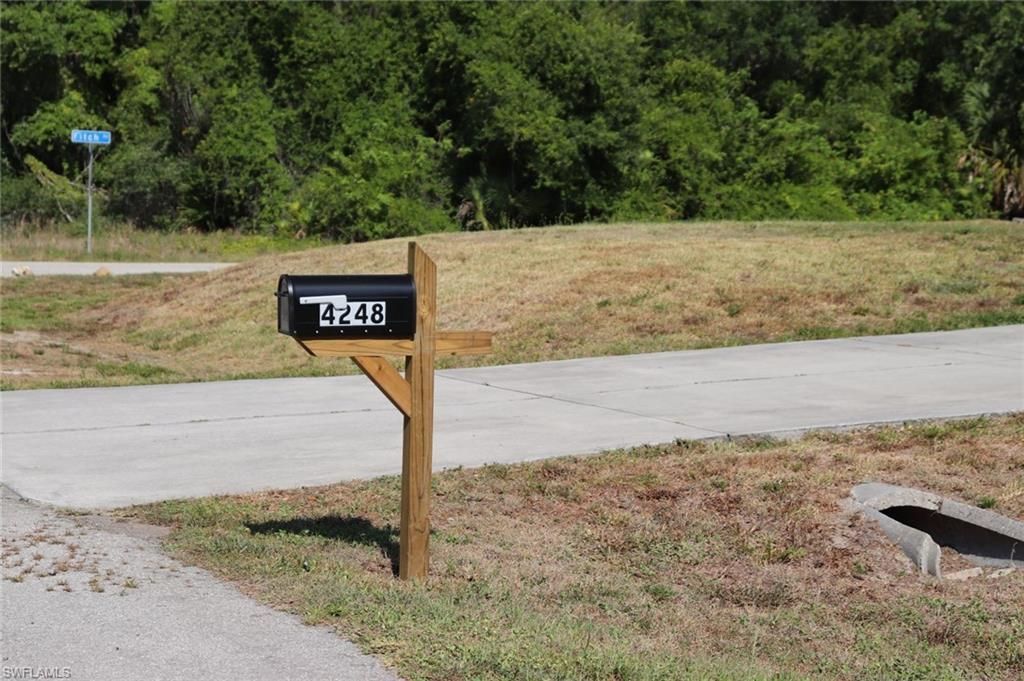 4244 E 24th St, Alva, FL 33920 Photo