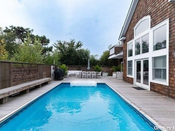 674 Ocean Breeze, Ocean Beach, NY 11770