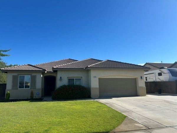 15514 Saint Clement Way, Bakersfield, CA 93314