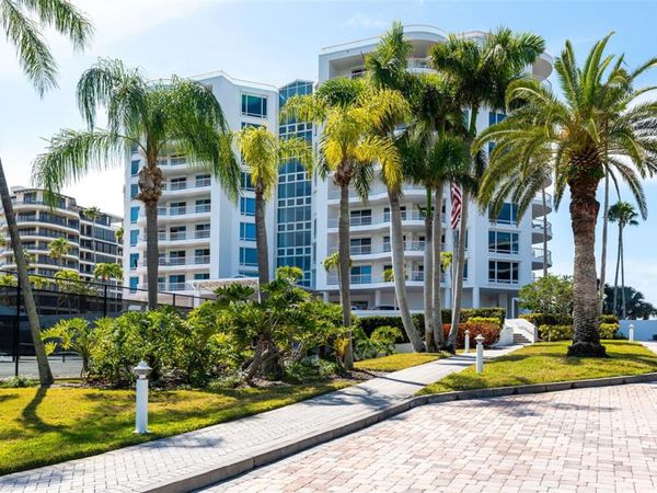 455 LONGBOAT CLUB ROAD, Unit PH1, LONGBOAT KEY, FL 34228