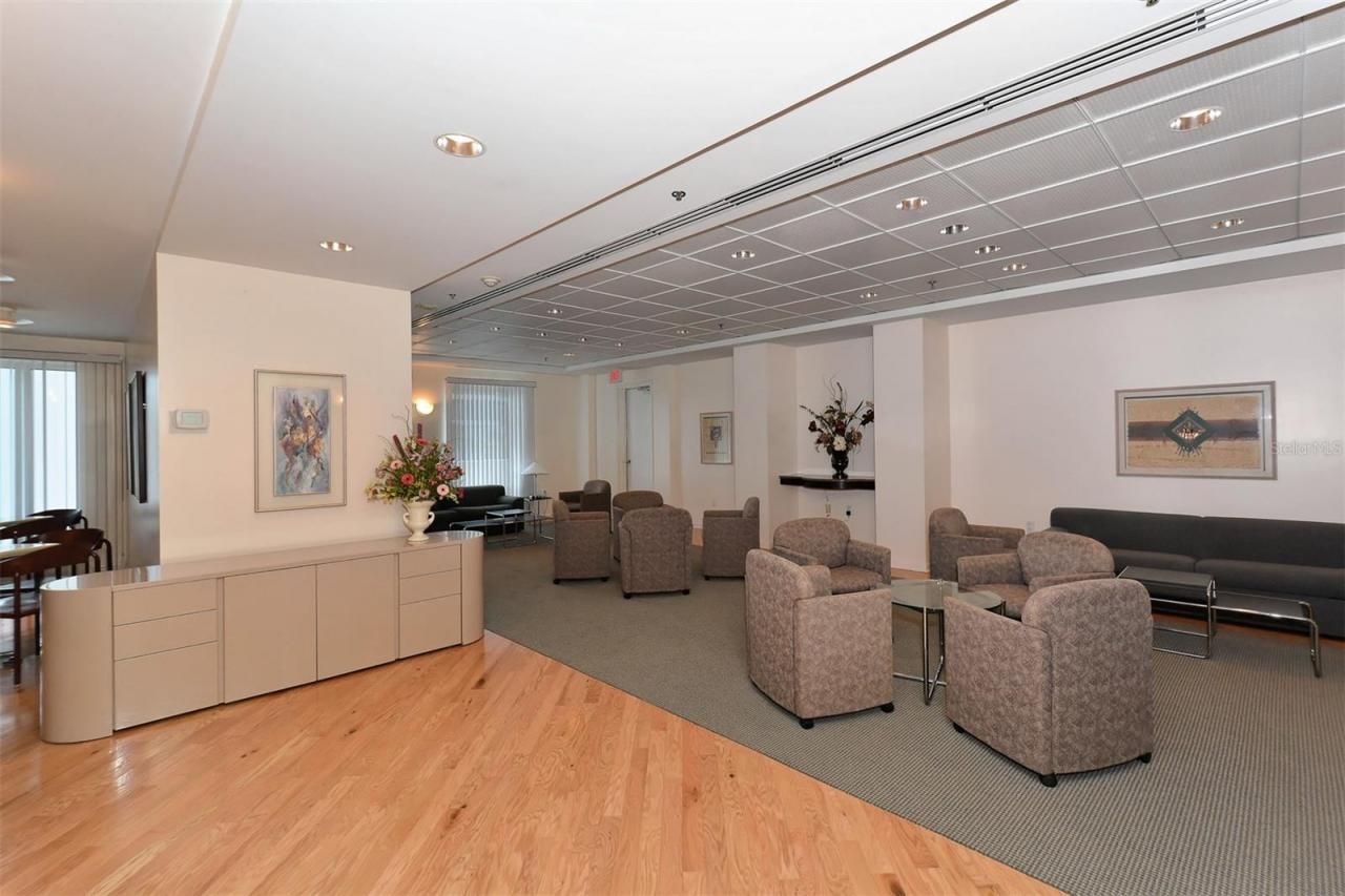 455 Longboat Club Road, Unit PH1, Longboat Key, FL 34228 Photo