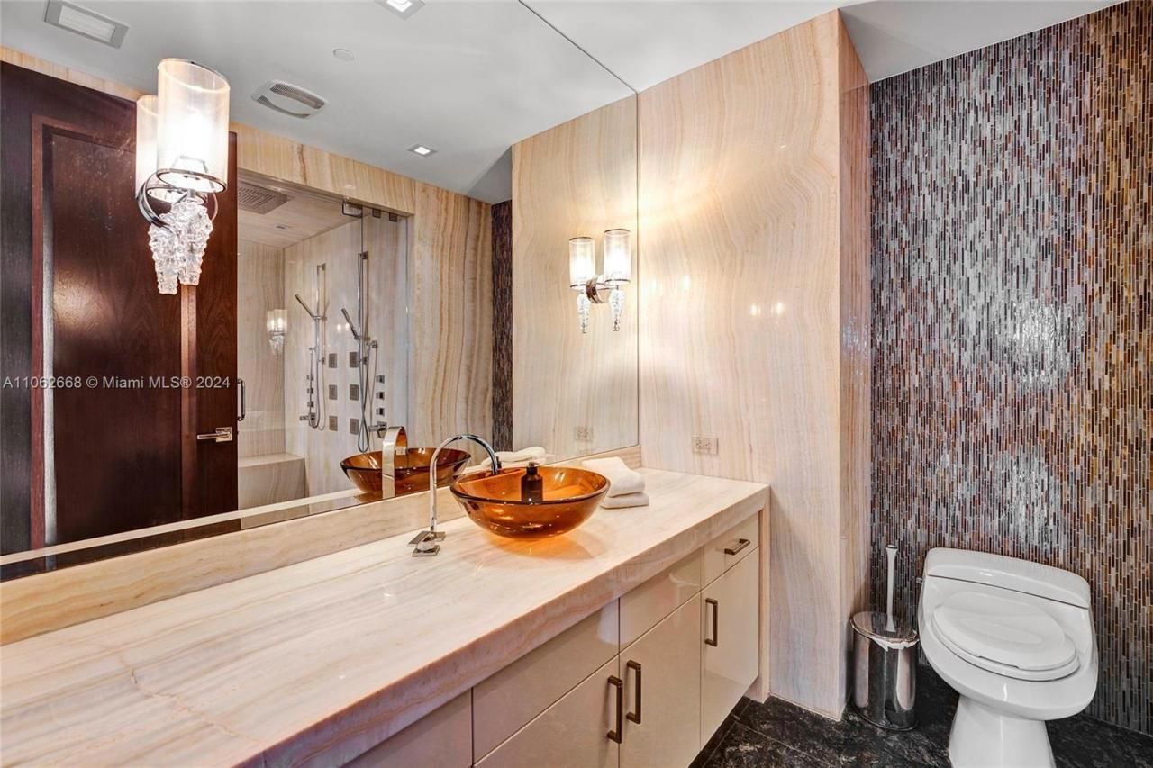 17749 Collins Ave, Unit 1402, Sunny Isles Beach, FL 33160 Photo