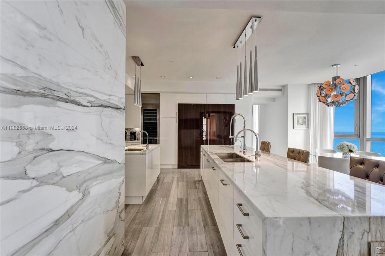 17749 Collins Ave, Unit 1402, Sunny Isles Beach, FL 33160 Photo