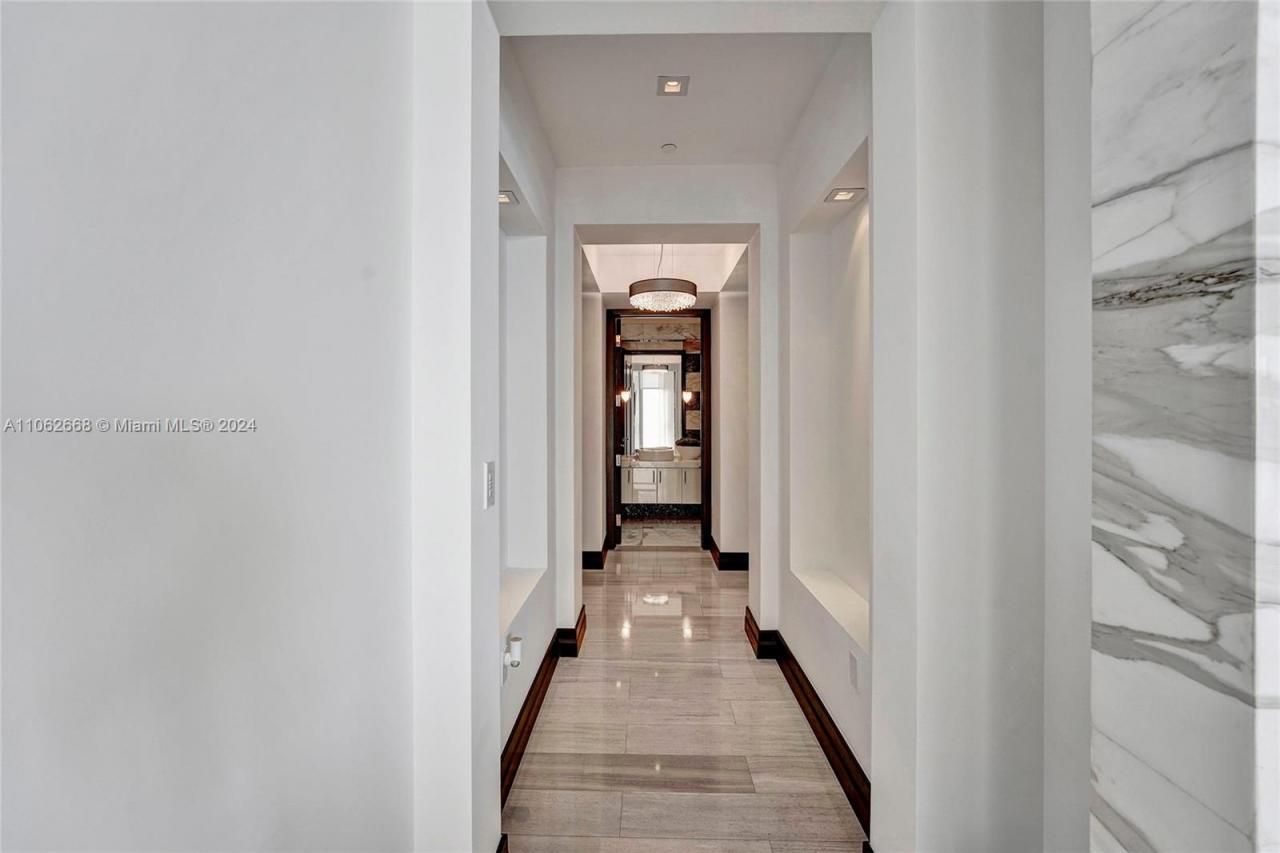 17749 Collins Ave, Unit 1402, Sunny Isles Beach, FL 33160 Photo