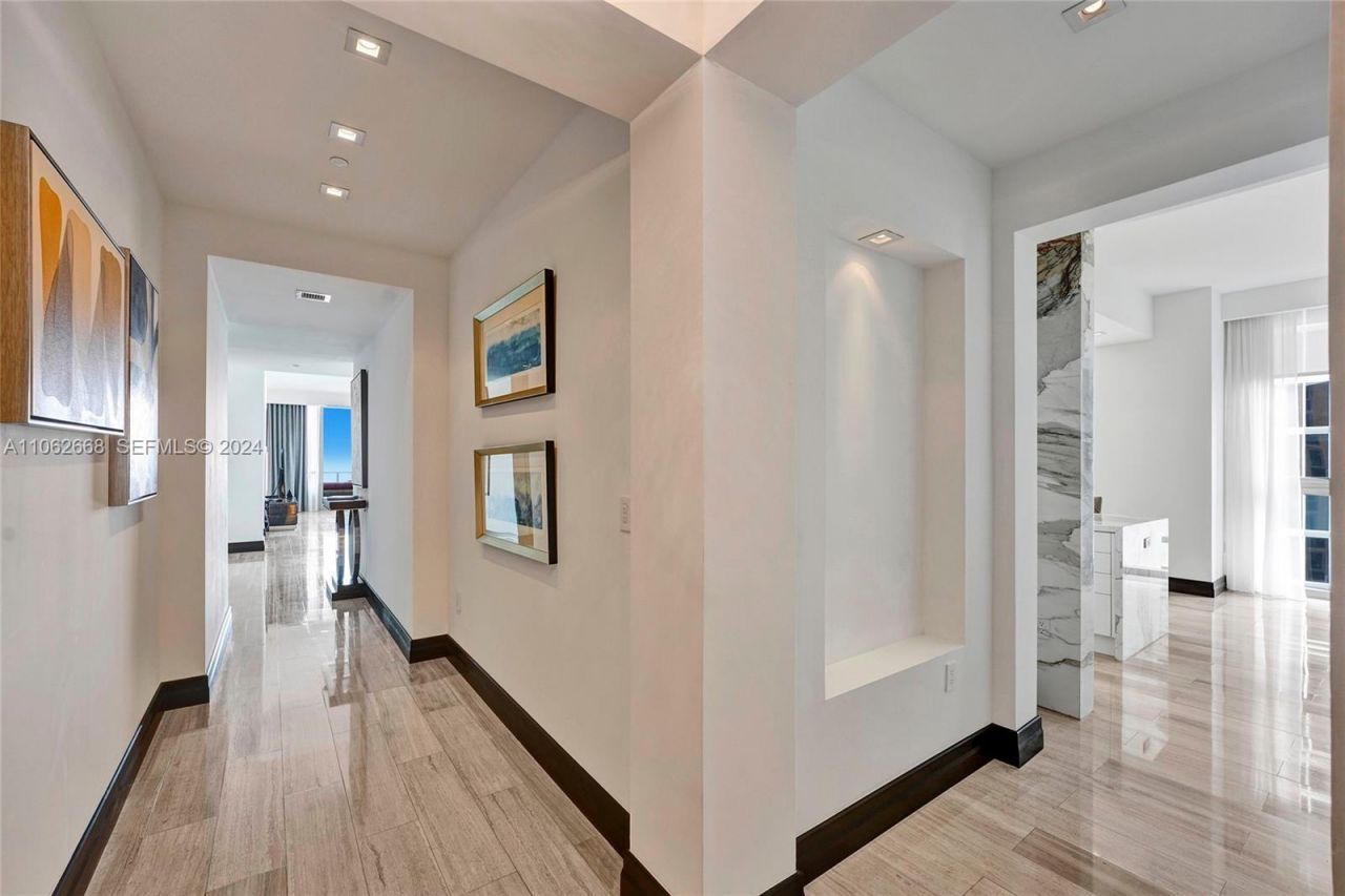 17749 Collins Ave, Unit 1402, Sunny Isles Beach, FL 33160 Photo