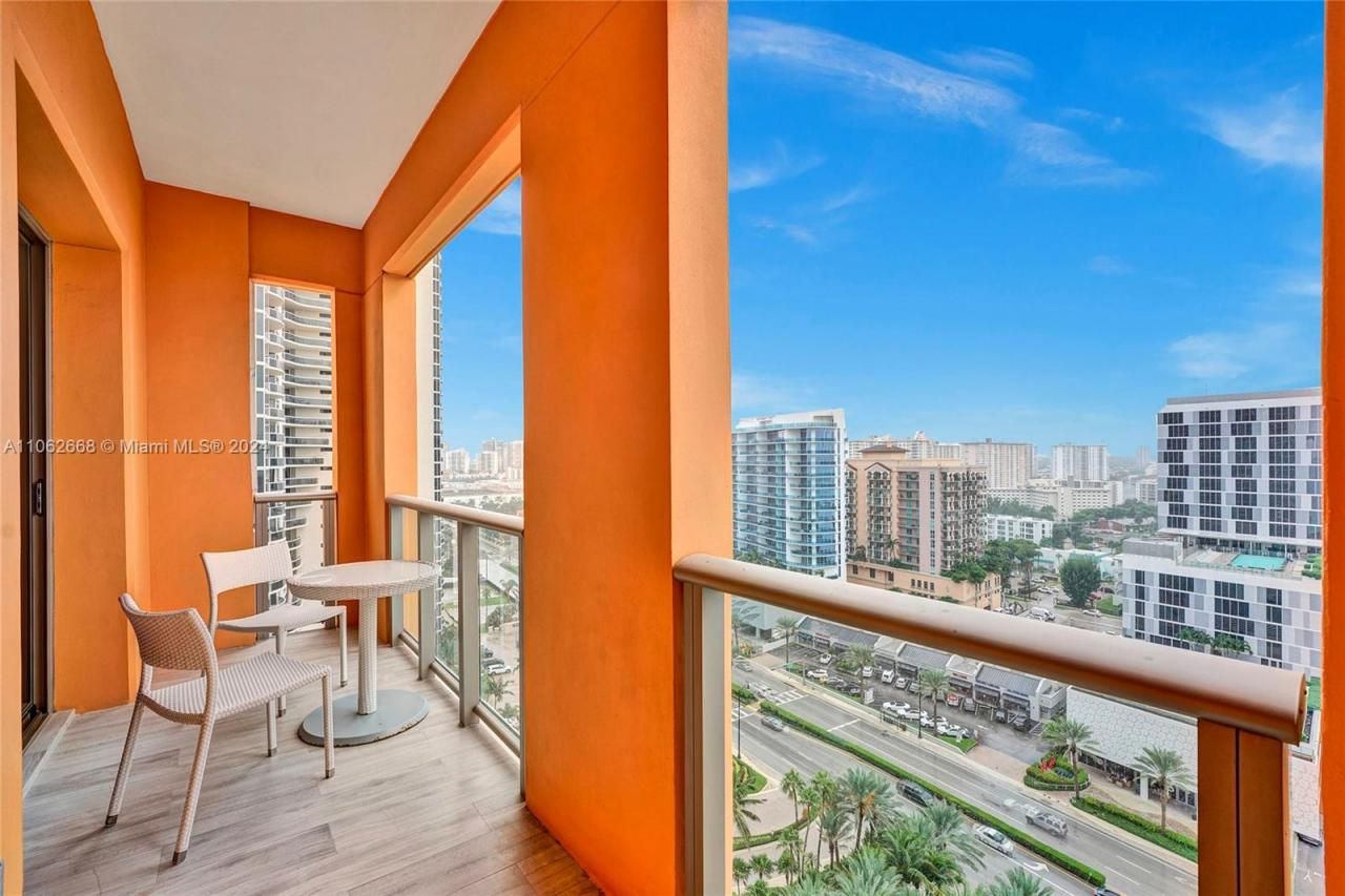 17749 Collins Ave, Unit 1402, Sunny Isles Beach, FL 33160 Photo