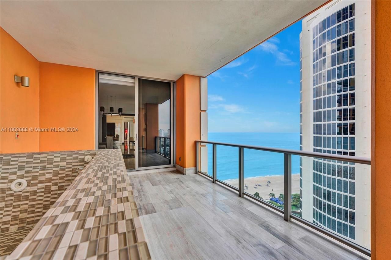 17749 Collins Ave, Unit 1402, Sunny Isles Beach, FL 33160 Photo