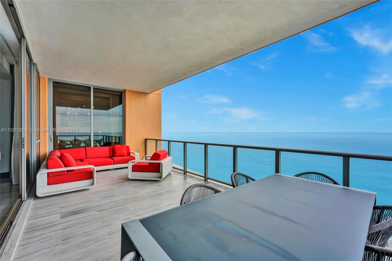 17749 Collins Ave, Unit 1402, Sunny Isles Beach, FL 33160 Photo