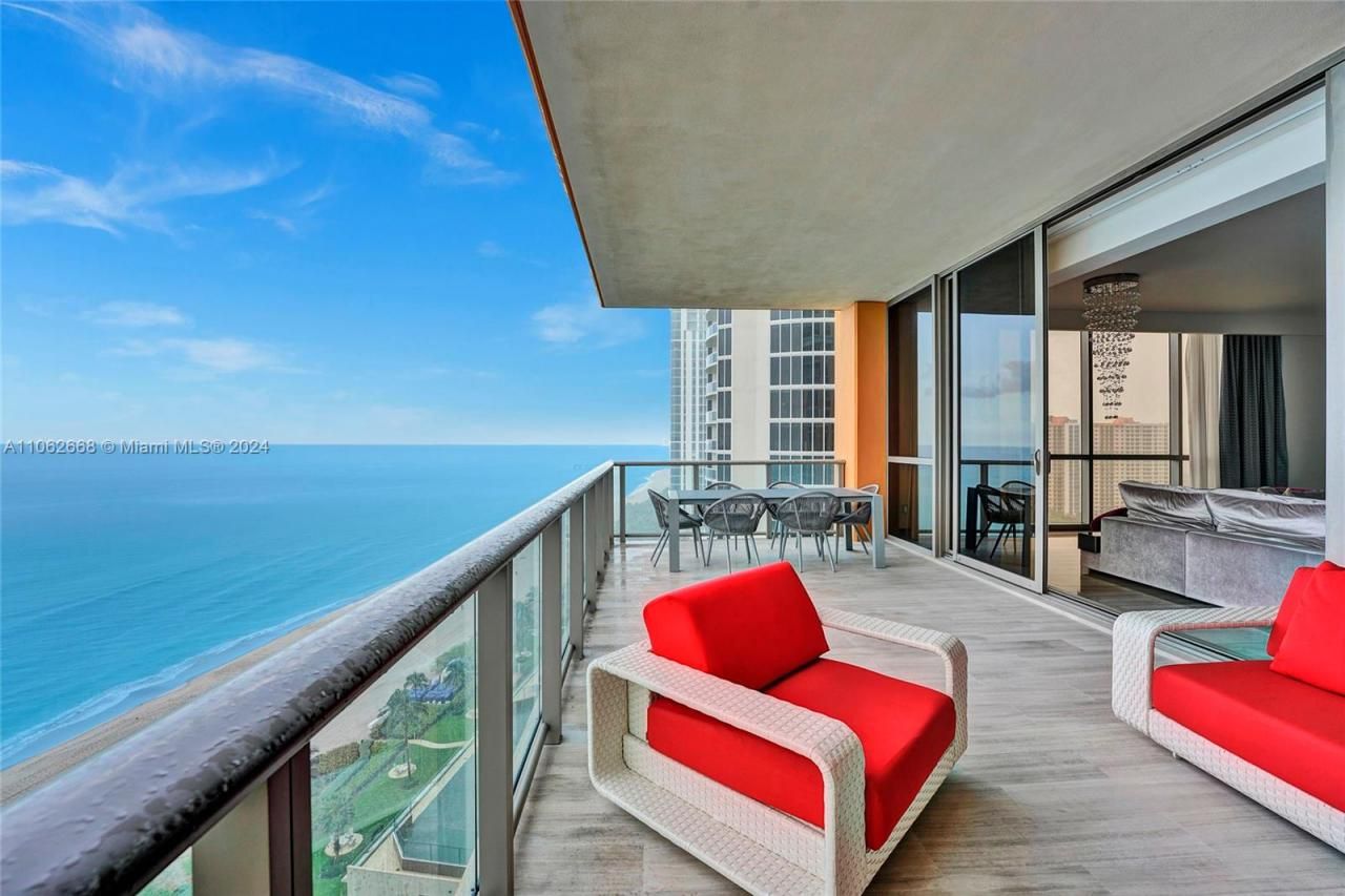17749 Collins Ave, Unit 1402, Sunny Isles Beach, FL 33160 Photo
