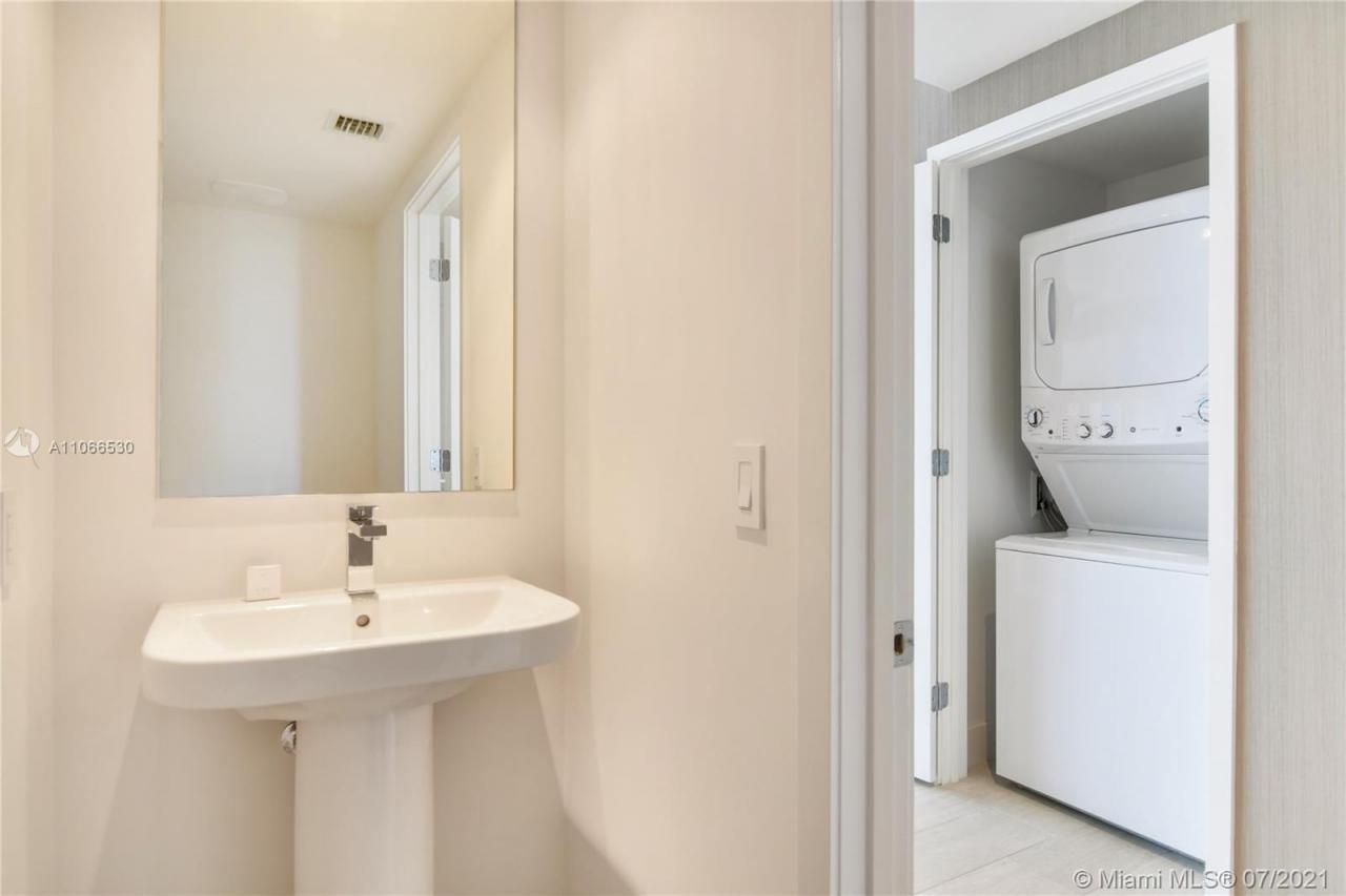 4010 S Ocean Dr, Unit R1406, Hollywood, FL 33019 Photo