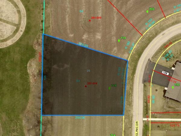 716 Yingling Drive, DIXON, IL 61021