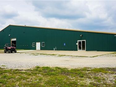 312 E 233 Street, Cleveland, MO 64734