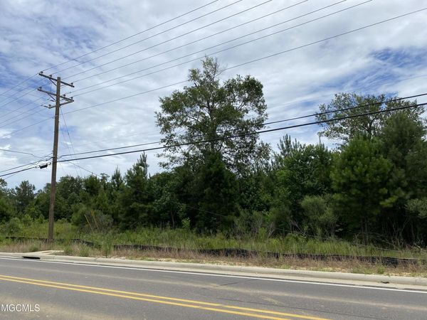 0 11 Highway, Picayune, MS 39466