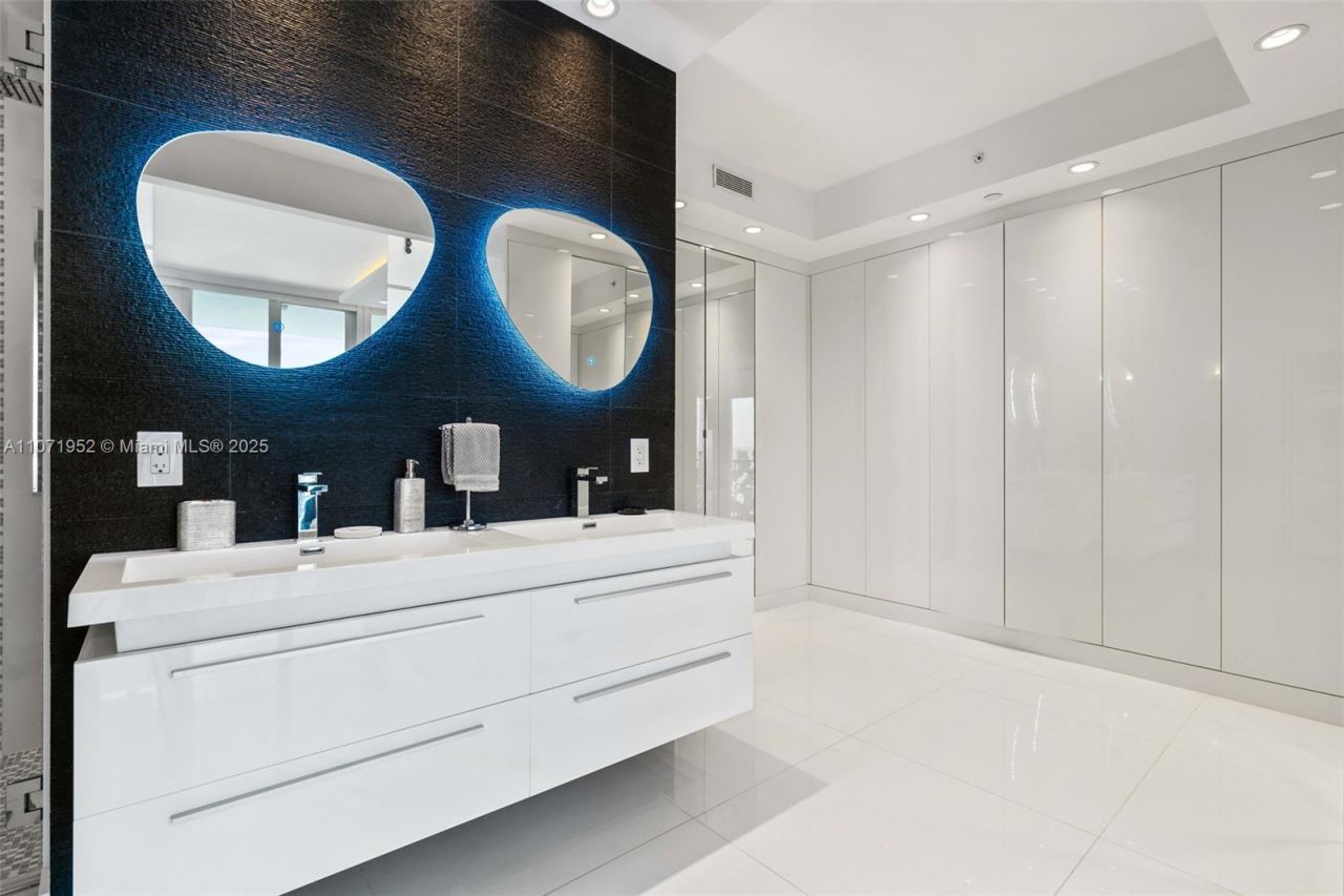 100 Lincoln Rd, Unit PH6, Miami Beach, FL 33139 Photo