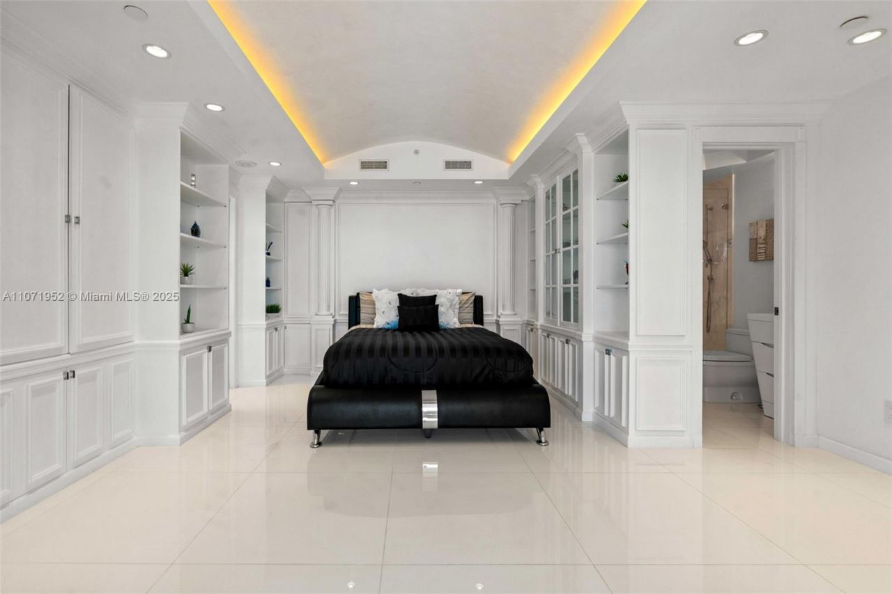 100 Lincoln Rd, Unit PH6, Miami Beach, FL 33139 Photo