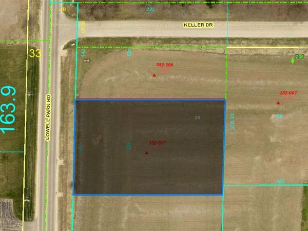 2004 Lowell Park Road, DIXON, IL 61021