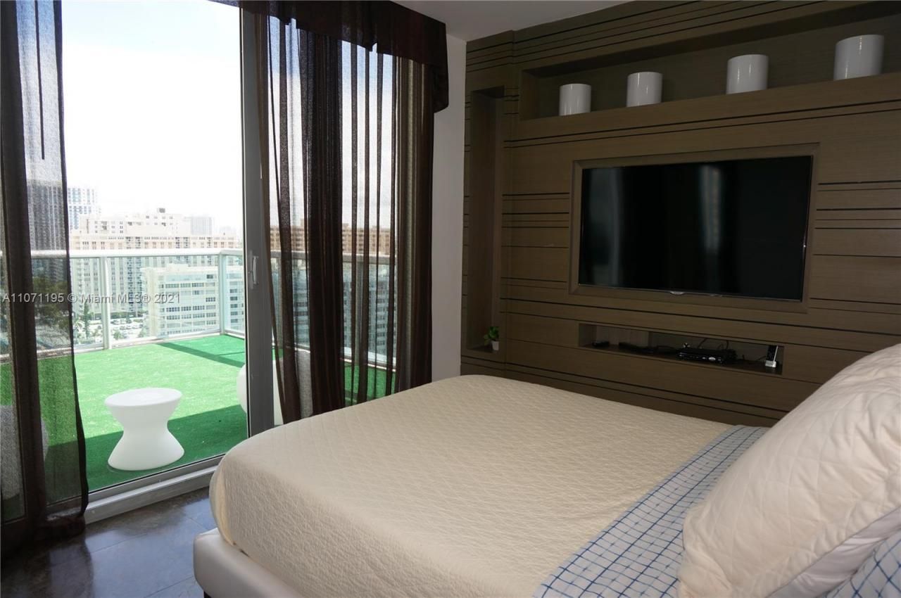 4001 S Ocean Dr, Unit PH1, Hollywood, FL 33019 Photo