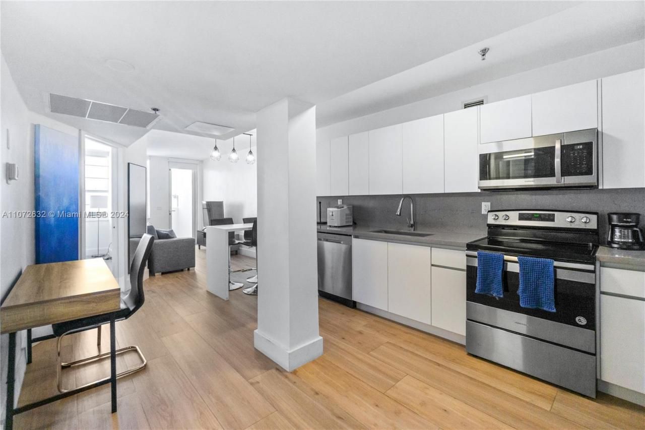 100 Lincoln Rd, Unit 1627, Miami Beach, FL 33139 Photo