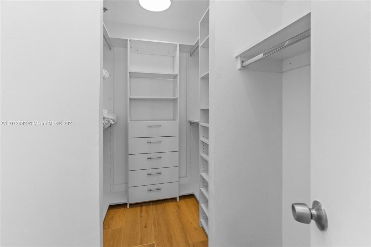 100 Lincoln Rd, Unit 1627, Miami Beach, FL 33139 Photo