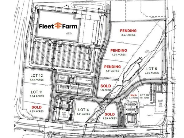 5455 Blairs Ferry Road NE, Cedar Rapids, IA 52411