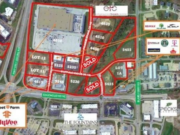 5455 Blairs Ferry Road NE, Cedar Rapids, IA 52411