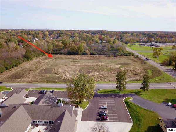 3400 SPRING ARBOR RD, Unit 3400 (BLOC, Jackson, MI 49203