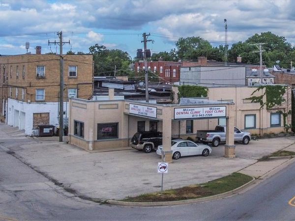 400 N Division Street, Harvard, IL 60033