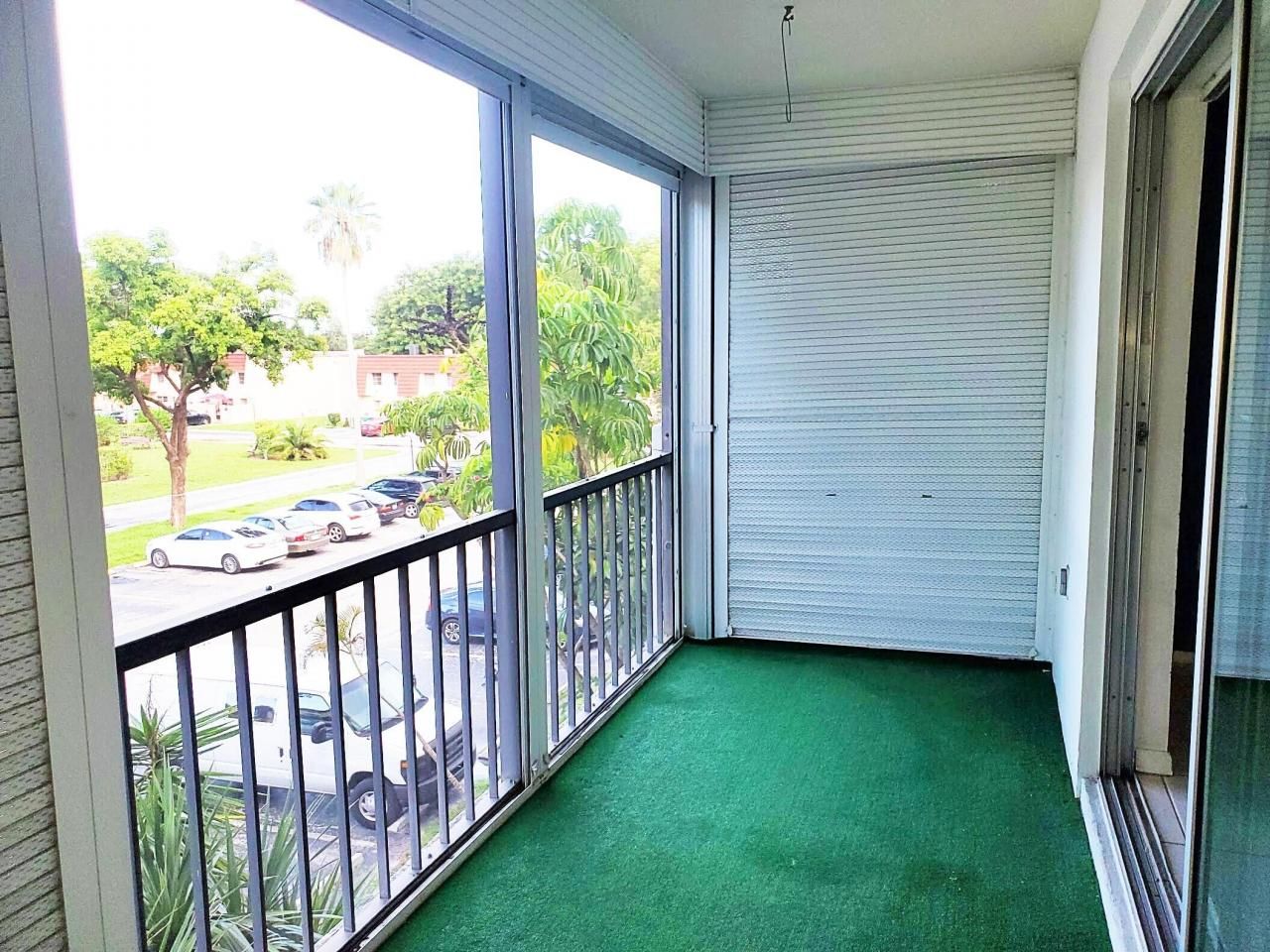 4156 Inverrary Drive, Unit 305, Lauderhill, FL 33319 Photo