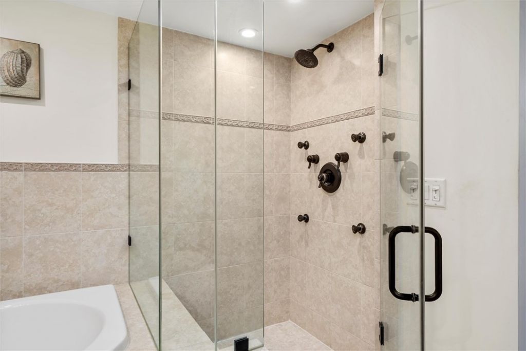 8880 N. Sea Oaks Way, Unit 105, Vero Beach, FL 32963 Photo