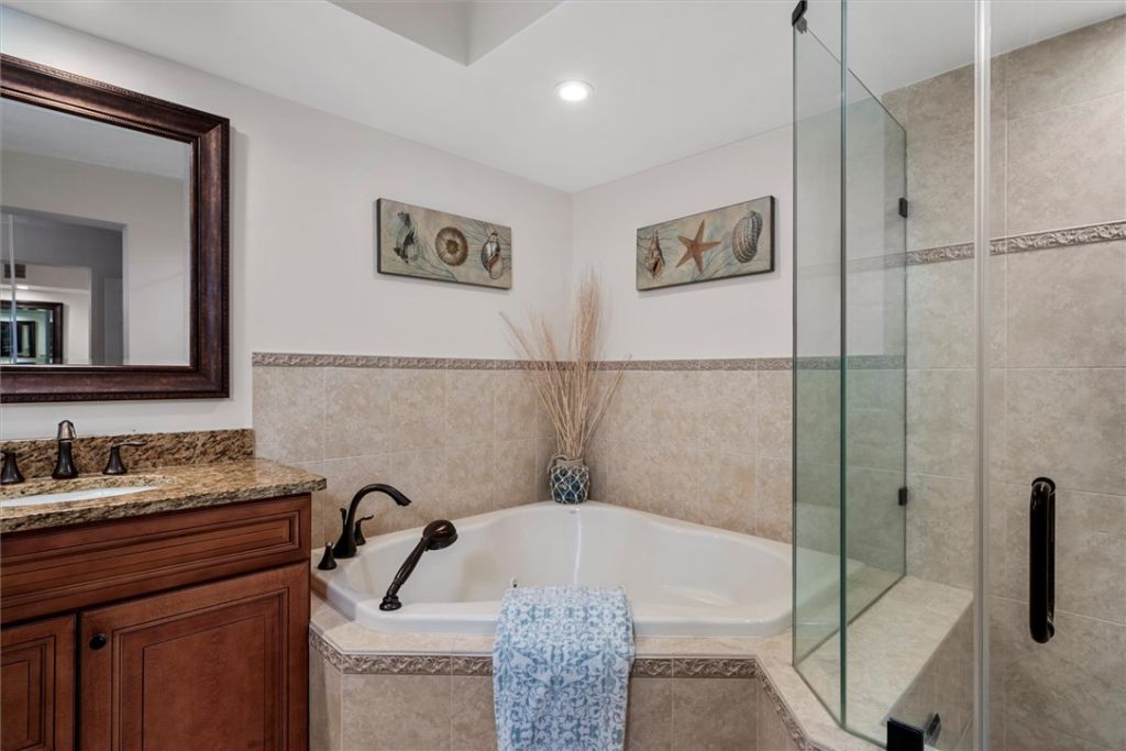 8880 N. Sea Oaks Way, Unit 105, Vero Beach, FL 32963 Photo