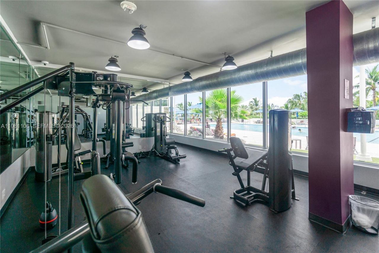 100 Lincoln Rd, Unit 1121, Miami Beach, FL 33139 Photo