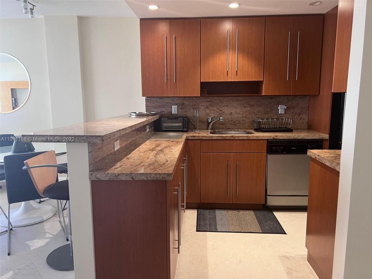 100 Lincoln Rd, Unit 1121, Miami Beach, FL 33139 Photo