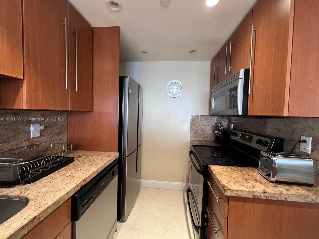 100 Lincoln Rd, Unit 1121, Miami Beach, FL 33139 Photo