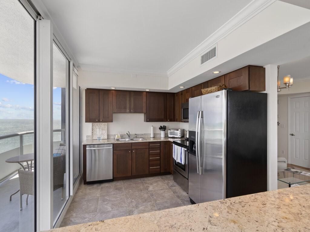 3554 N Ocean Drive, Unit 1102, Vero Beach, FL 32963 Photo